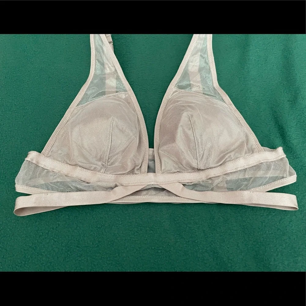 Victoria’s Secret Bralette - Picture 2 of 9